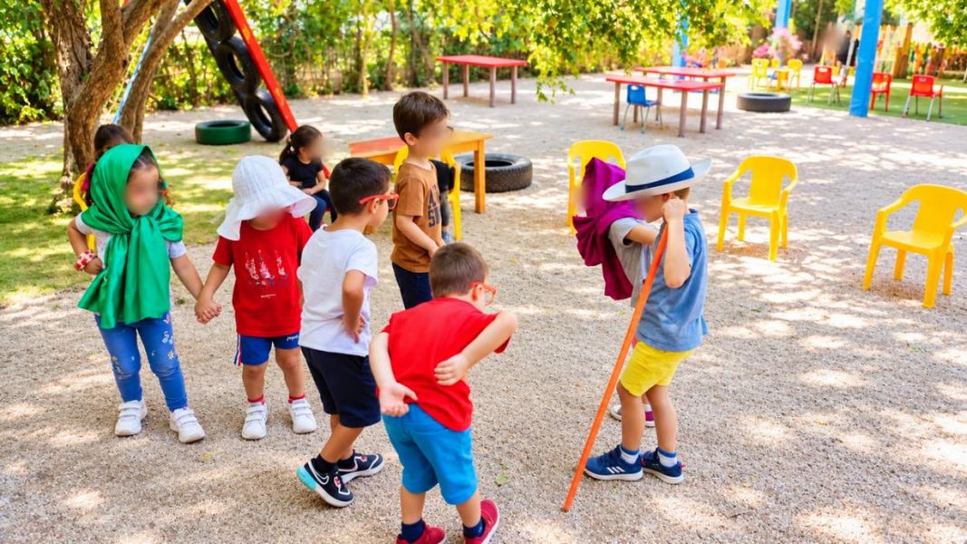 Στιγμιότυπο από τη ζωή στο Τρενάκι 12